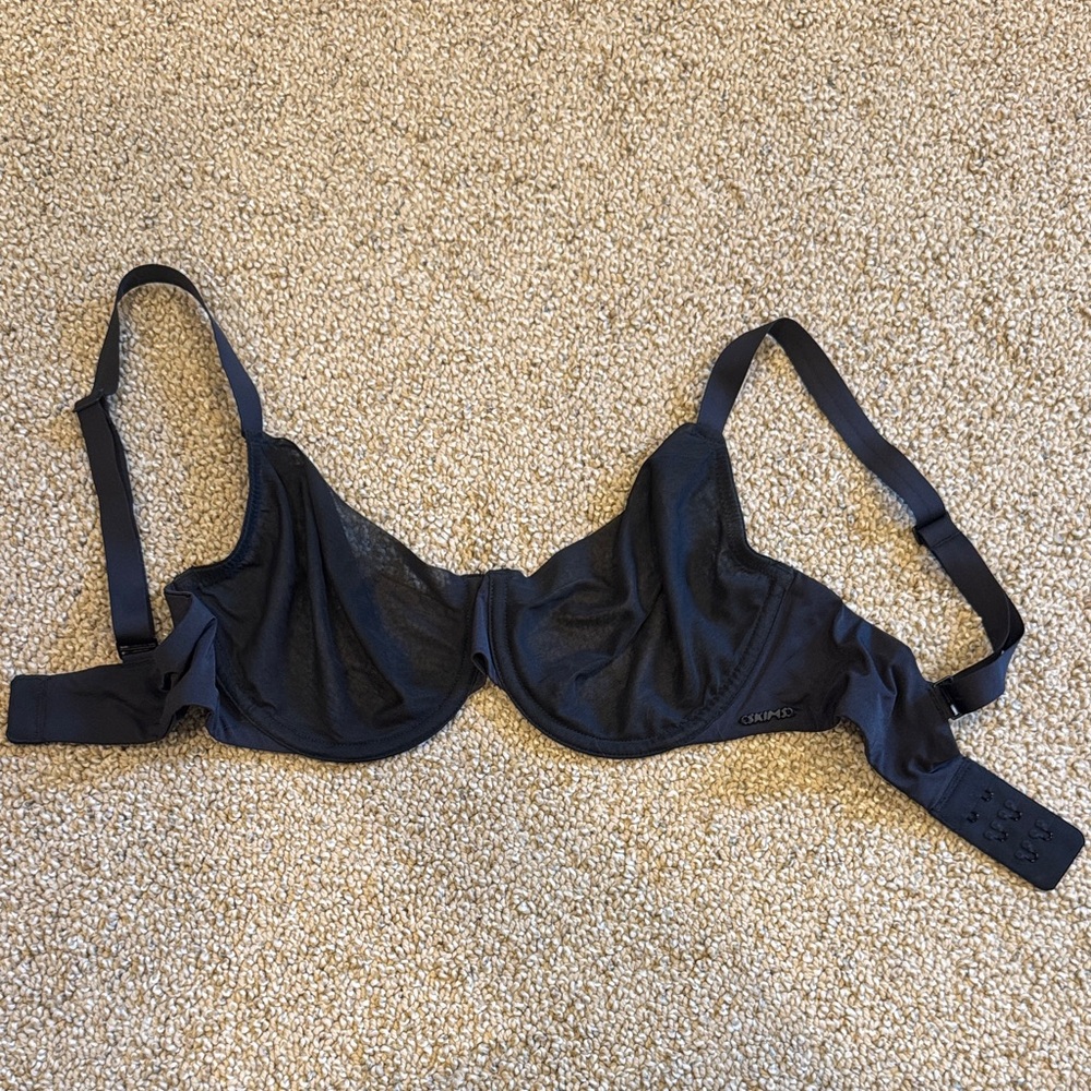 Skims No Show Unlined Demi Bra